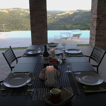 Fuer 6 Personen Und 2 In San Venanzo, Ubrien Provinz Terni Holiday home